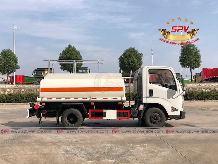 2,000 Litres Refueling Tank Truck JMC - RS